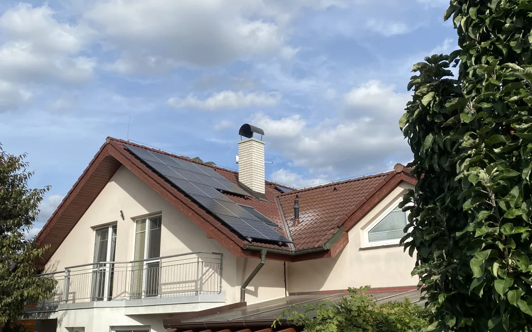 Recenze fotovoltaiky rodinného domu v Praze